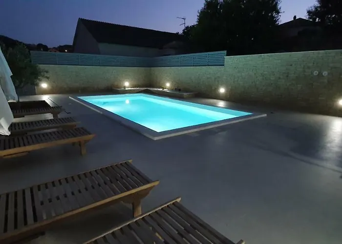 Azaleja Апартаменты Сали