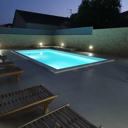 Azaleja Appartement Sali