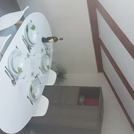 Azaleja Apartamento Sali